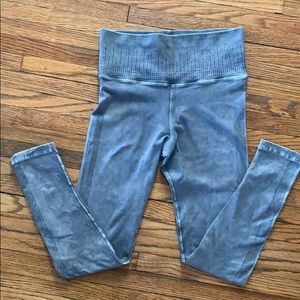 Avocado Unforgettable Leggings in Vintage Granite